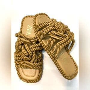 Zara Square Toe Slip On Flat Sandals EU 38 Tan Casual Minimalist Vacation Travel